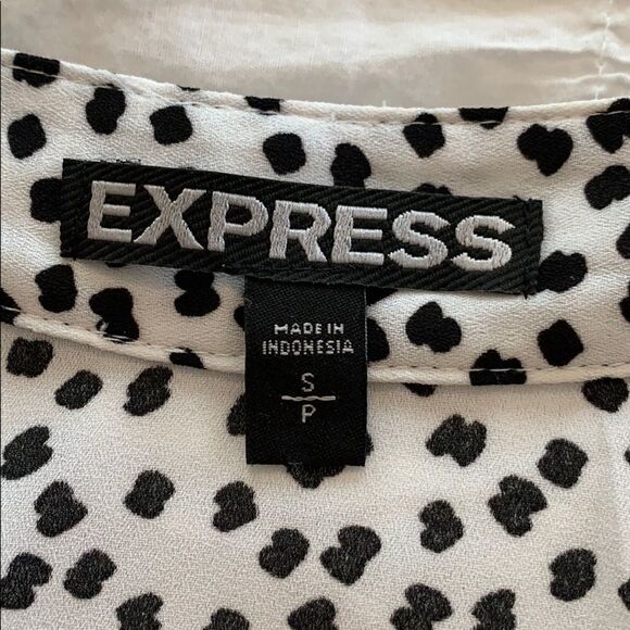 EXPRESS Polka dot sheer shoulder black/white blouse, size S - Picture 6 of 7